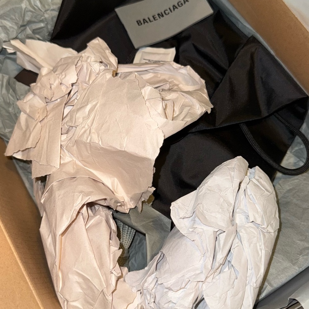 Balenciaga Multicolor Sneakers - White, Blue, Pink - Picture 4 of 7